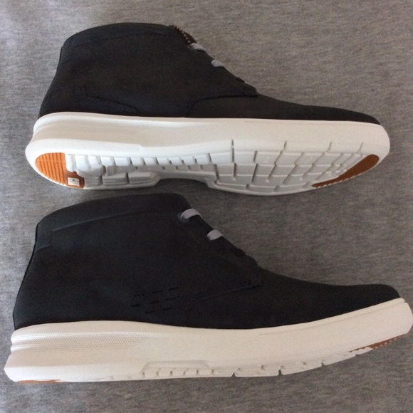 “NWOT” Cat Life Men’s Suede Boots - Picture 3 of 4